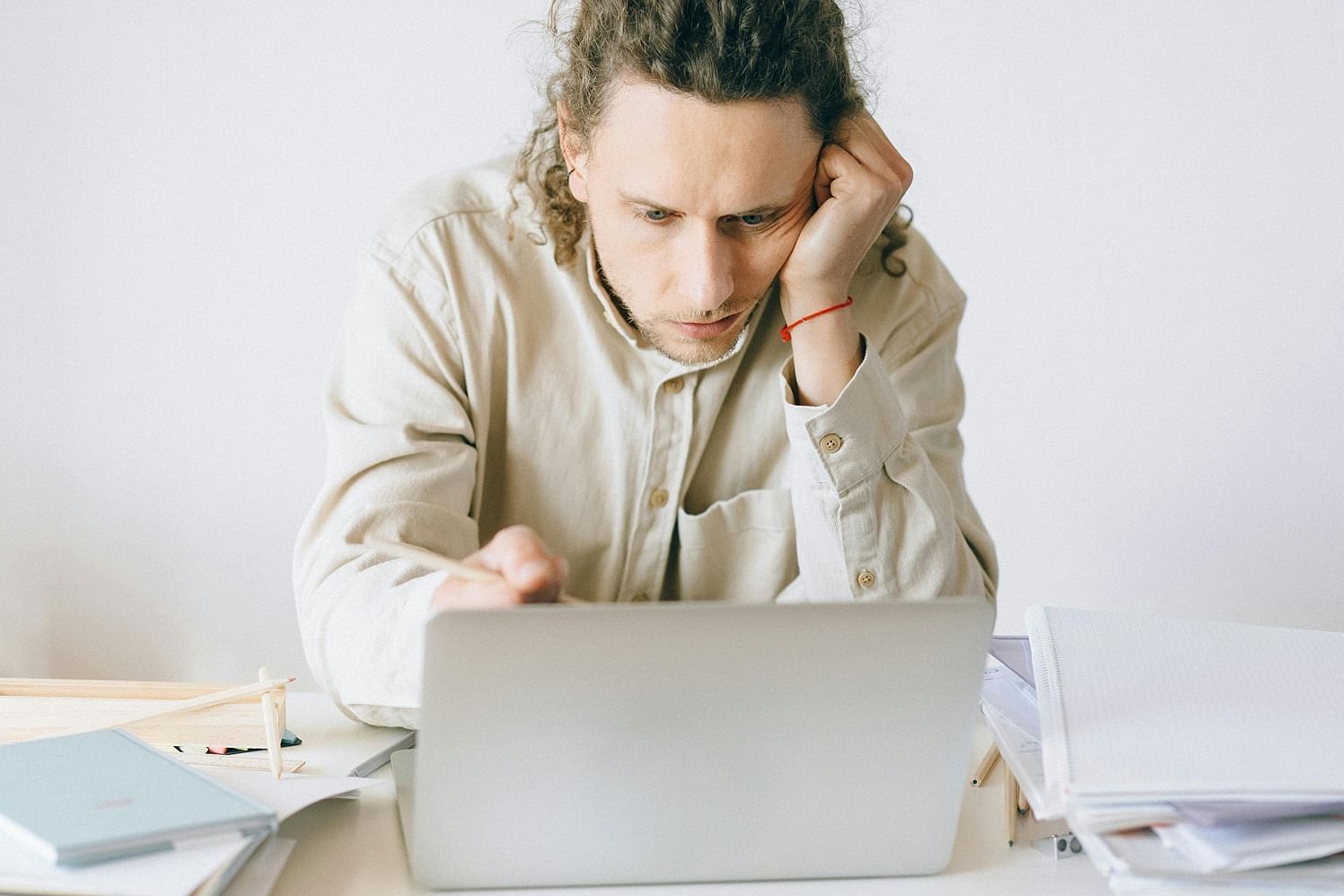 What is Imposter Syndrome & How to Overcome It